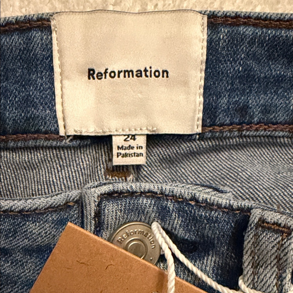 Reformation Ezra Super Stretch High Rise Straight Jean- Sinnan Color-Size 24 - Picture 5 of 5